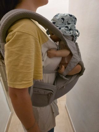 Mochila portabebés Quokkababy gris