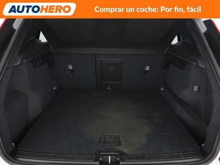 Volvo XC40 2.0 T4 Business Plus 2WD