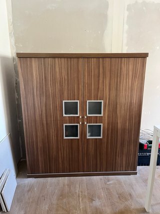 Mueble modular y vitrina Nogal Americano