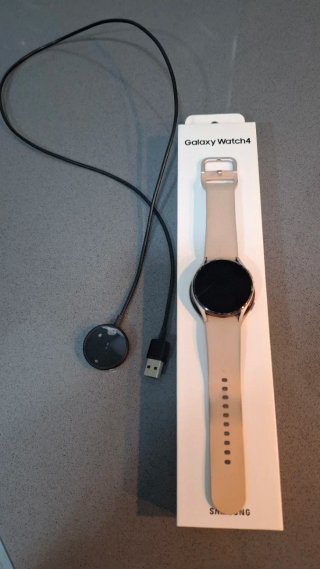 Samsung Galaxy Watch4 Rosa