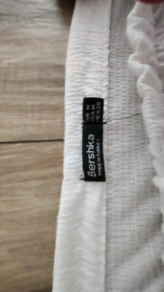 Blusa blanca bordada flores