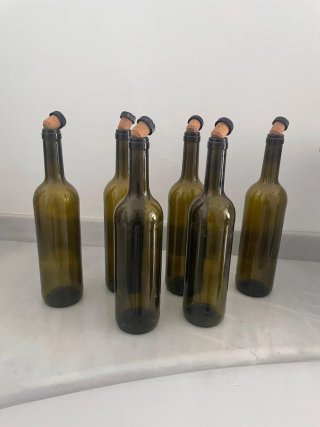 6 Botellas de Cristal Marrón/Verde con Corcho