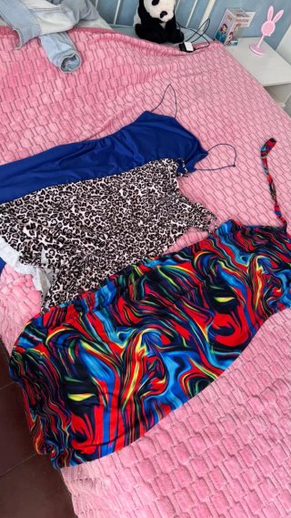 Lote de vestidos