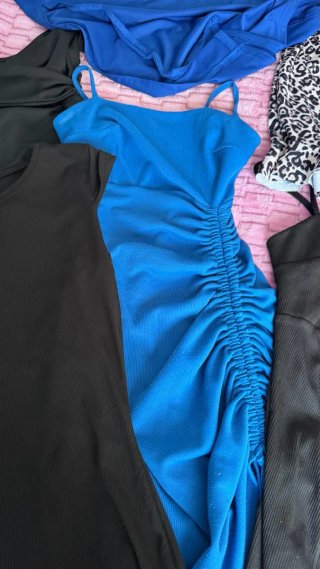 Lote de vestidos