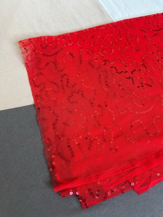 Tessuto tulle rosso con paillettes