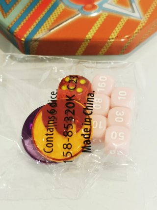 Lote Pokémon: +250 cartas, fundas y dados