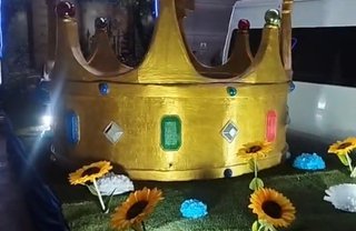 Figura Corona Carnaval/Navidad Dorada