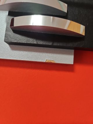 Reloj AMS moderno