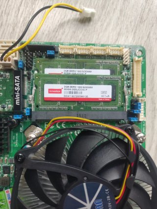 Placa Base Titan Nueva Sin Usar