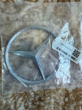 Emblema Estrella Mercedes Maletero