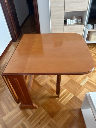 Mesa plegable de madera