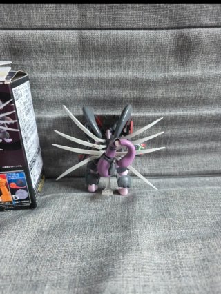 Figura Pokémon Mewtwo Armored Bandai