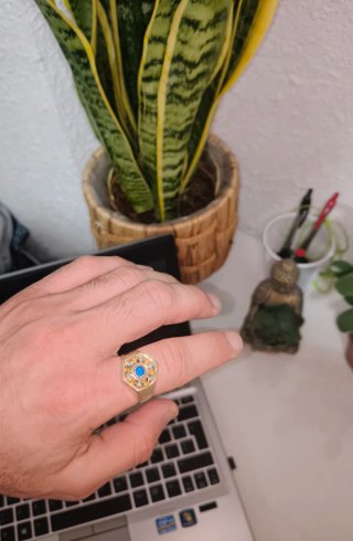 Anillo Oro 18k Zafiro y Diamantes 10gramos
