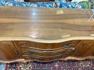 MUEBLE DE SALÓN DE MADERA