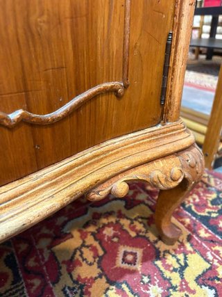 MUEBLE DE SALÓN DE MADERA
