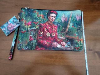 Pochette Frida Kahlo con farfalle