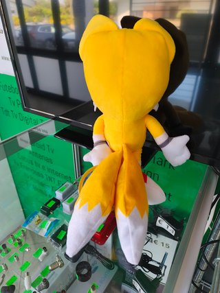 Peluche Tails Sonic Clássico 32cm