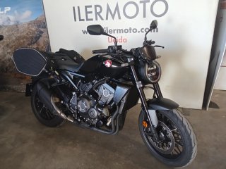 Honda CB1000R Negra con Maletas Givi