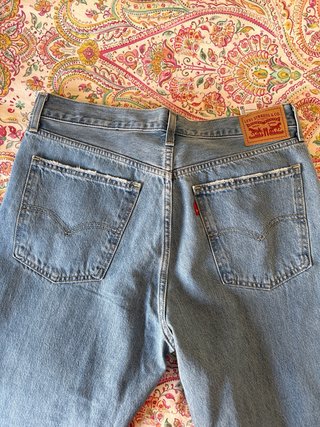 Pantalón vaquero Levi's Talla 31 sin estrenar.