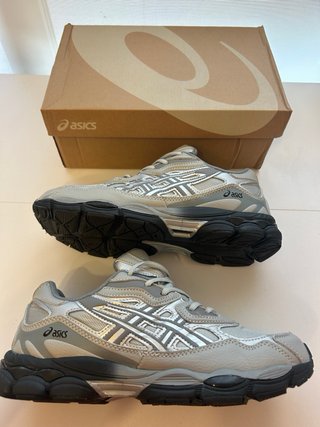 Asics NYC Gel Gris