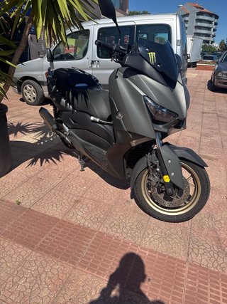 Yamaha XMAX 125cc Negra 24.700km ,
