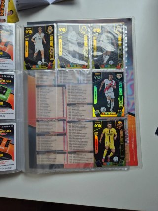 Álbum Panini Adrenalyn LaLiga 25/26 Casi completo