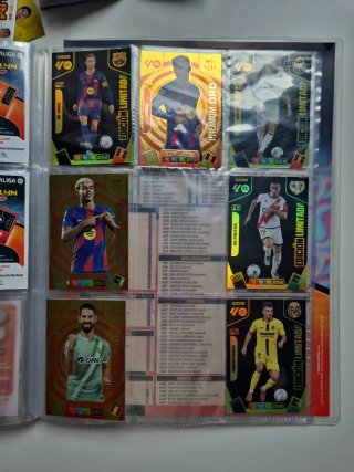 Álbum Panini Adrenalyn LaLiga 25/26 Casi completo