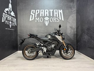 Honda CB 125 R ABS Negra y Dorada