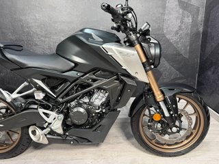 Honda CB 125 R ABS Negra y Dorada