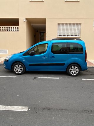 Citroen berlingo 115 cv 5 marchas 208000km 12/2013