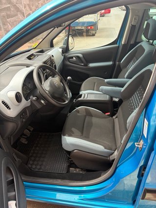 Citroen berlingo 115 cv 5 marchas 208000km 12/2013