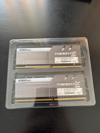 G.Skill Trident Z RGB DDR4 3200 PC4-25600 16GB 2x8