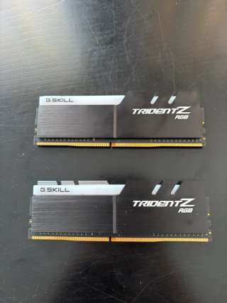 G.Skill Trident Z RGB DDR4 3200 PC4-25600 16GB 2x8