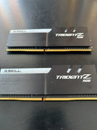 G.Skill Trident Z RGB DDR4 3200 PC4-25600 16GB 2x8