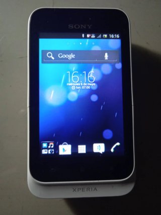 Sony Xperia St21i Blanco