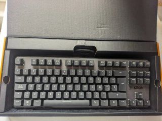 Teclado Krom Kernel TKL RGB Mecánico