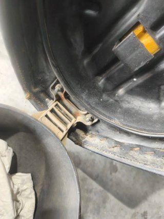 Asiento y baúl Yamaha Neos