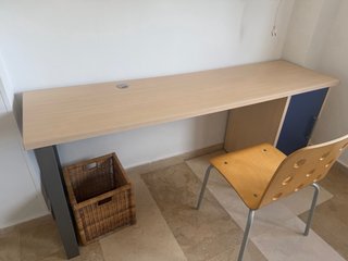 Habitación completa con litera.