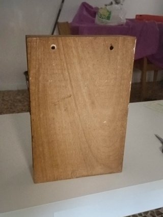 Cuelga llaves madera y metal decorado