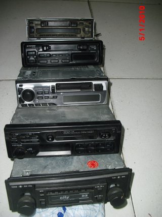 5 radios casettes de coche vintage  x 75€ todos
