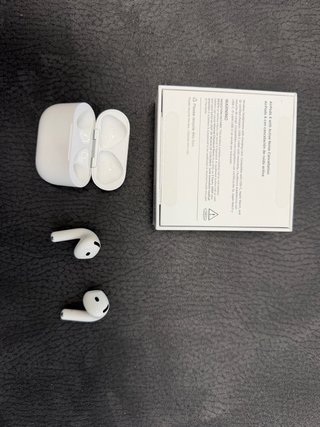 Airpods 4 con Cancelación de Ruido