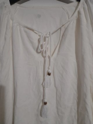 Blusa bordada manga 3/4 talla única