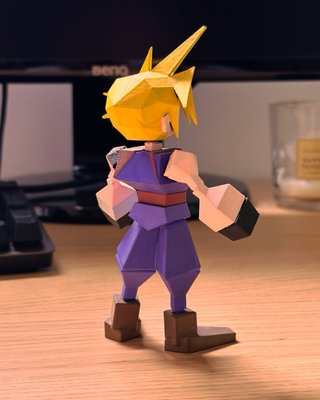 Figura Cloud Strife - Final Fantasy VII - Low poly