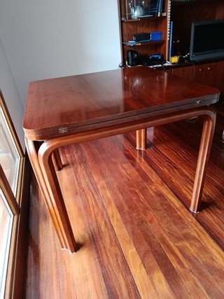 Mesa comedor extensible cerezo cuadrada