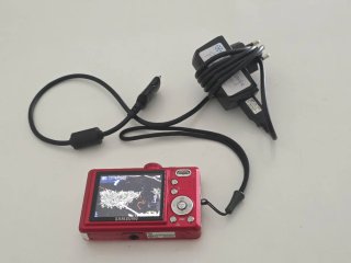Cámara Digital Samsung L730 Roja + Accesorios