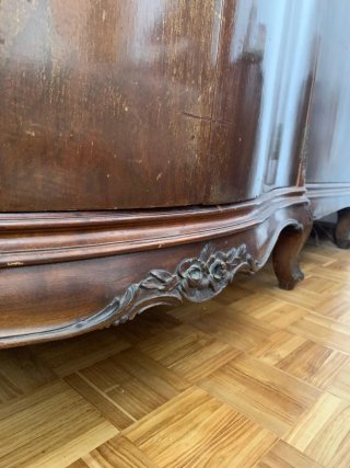 Armadio in legno di mogano