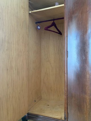 Armadio in legno di mogano