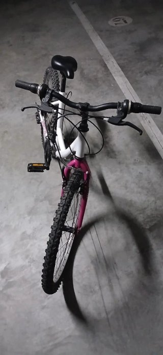 Bicicleta 24 blanca y rosa
