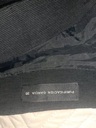 Falda negra corte recto