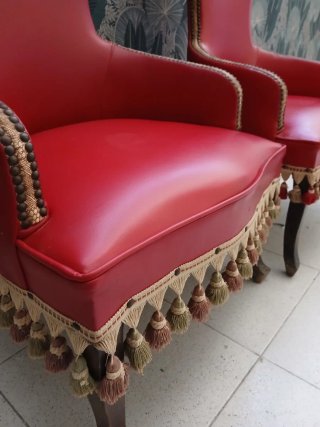 Pareja de sillones pequeños rojos